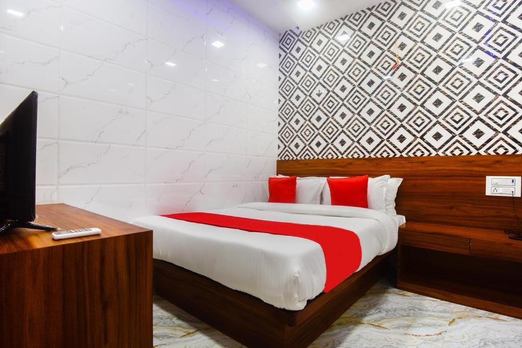 Hotel T.junction Mumbai (Bombay)